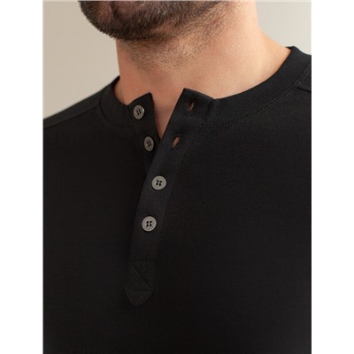 Лонгслив с воротником на пуговицах и декоративными швами из премиального хлопка с эластаном