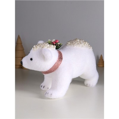 Фигурка «Белый мишка с еловым венком в бусинках», 13×23×13 см