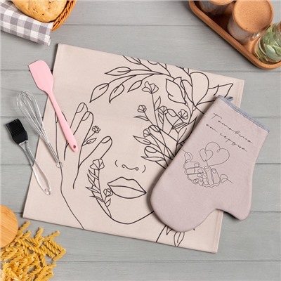 Набор подарочный «Готовим от сердца»: полотенце, варежка-прихватка, кисть, лопатка, венчик