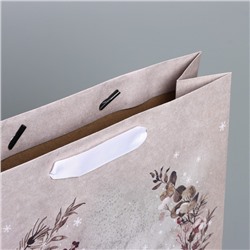 Пакет подарочный новогодний крафтовый «Мир волшебства», M 26×30×9 см