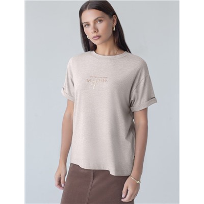 Футболка из премиального хлопка с авторским принтом