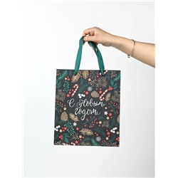 Набор пакетов подарочных новогодних «Еловый лес», 4 шт., 27×23×11.5 см