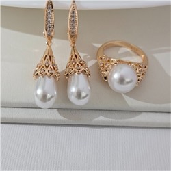 Комплект ювелирная бижутерия коллекция  "Дубай" серьги и кольцо 18 р, покрытие: позолота, вставка: искусственный жемчуг и фианиты, цвет: прозрачный и жемчужный, арт.313.289-18