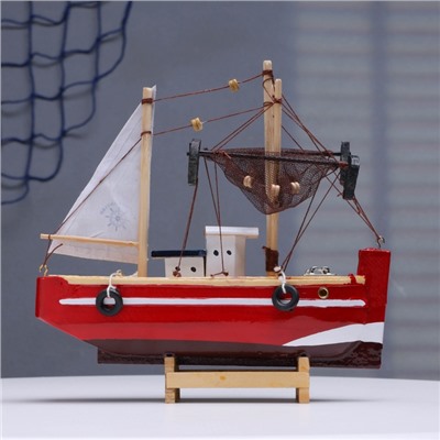Сувенирная модель корабля «Рыбацкое судно красное», 20×20 см
