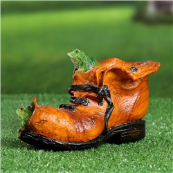 Декоративное кашпо для цветов «Ботинок с лягушками», 24×14×14 см, полистоун