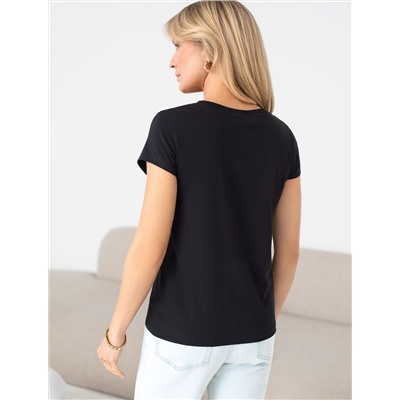 Нарядная футболка с блестящим принтом