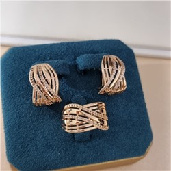 Комплект ювелирной бижутерии коллекция "Дубай" серьги и кольцо 19 р, покрытие позолота, вставка: цирконы, цвет: прозрачный, арт.313.438-19