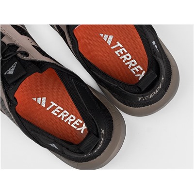 Кроссовки Adidas Daroga 25