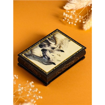 Шкатулка для украшений «Пара белых лошадей», 10×14 см, лаковая миниатюра
