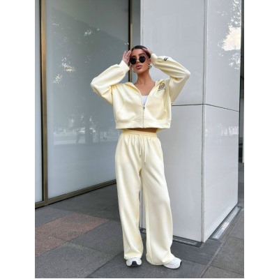 Спортивный костюм #23024068