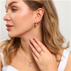 Комплект ювелирной бижутерии коллекция "Дубай" серьги, кулон и кольцо 17 р, покрытие: позолота, вставка: фианиты, цвет: прозрачный, арт.213.908-17