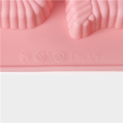 Форма для выпечки Доляна «Пирожное», силикон, 28×16×2 см, 8 ячеек (5×6.6 см), глубина 1.7 см, розовая