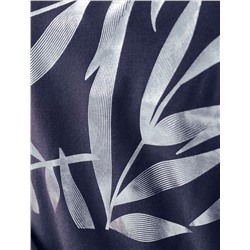 Нарядная футболка с серебристым принтом