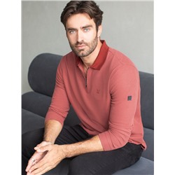 Лонгслив из мягкого фактурного трикотажа с плетеным воротником поло на молнии