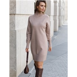 Платье из пряжи с кашемиром