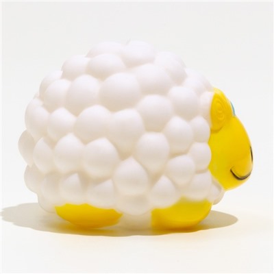 Игрушка пищащая «Барашек», 8×6 см, белая