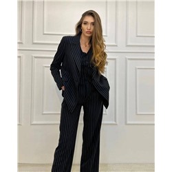 Костюм тройка