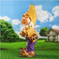 Садовая фигура из гипса «Гном с книгой», 30×28×70 см