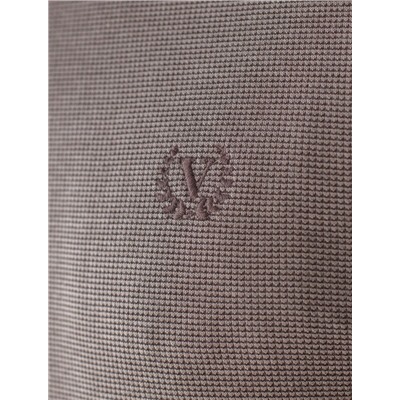 Лонгслив из мягкого фактурного трикотажа с плетеным воротником поло на молнии