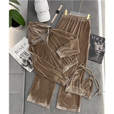 Костюм тройка