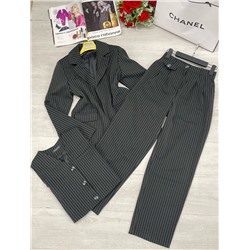 Костюм тройка