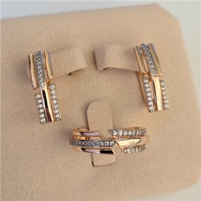 Комплект ювелирной бижутерии коллекция "Дубай" серьги и кольцо 18 позолота, вставка: фианиты, цвет: прозрачный, арт.216.443-18