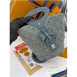 Джинсы #22930992