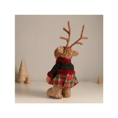 Фигурка «Олениха в платье»