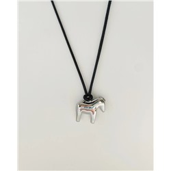 Подвеска на шнурке