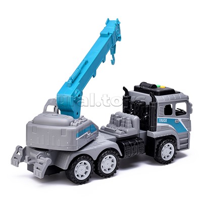 Машина "Грузовик с вышкой" на батарейках, в коробке