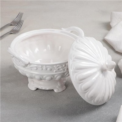 Блюдо с крышкой клош «Винтаж», 19.3×16.5×17 см, керамика, белое