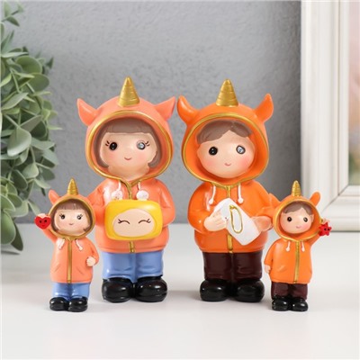 Набор фигурок полистоун «Малыши в толстовках с единорогом», 4 шт., 2.5×2×7 4.5×3.5×12 см