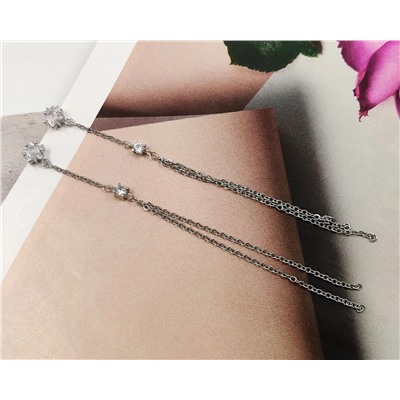 Серьги стильные