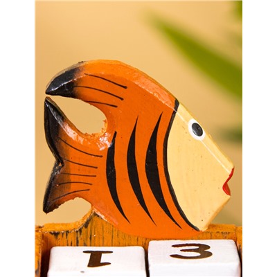 Календарь настольный «Рыбка», 7×4×9 см, дерево, оранжевый