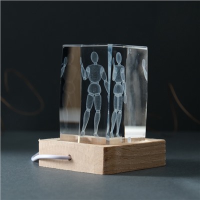 Фигурка светящаяся стекло «Прямоугольник. Шарнирный человек», подставка дерево, USB, 7×7×10