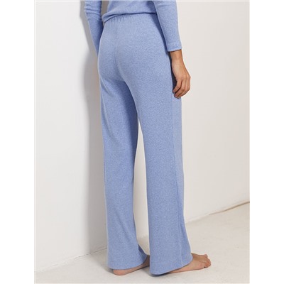 Прямые брюки с поясом на резинке из фактурного трикотажа в рубчик