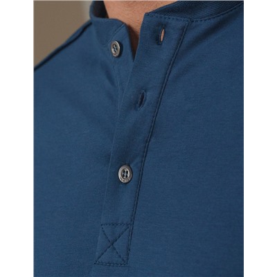 Тонкий лонгслив с круглым воротом на пуговицах из премиального хлопка с эластаном