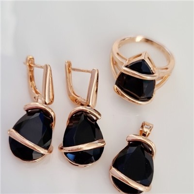 Комплект ювелирная бижутерия коллекция  "Дубай" серьги, кулон и кольцо 17 р, покрытие: позолота, вставка: фианит, цвет: черный, арт.313.056-17