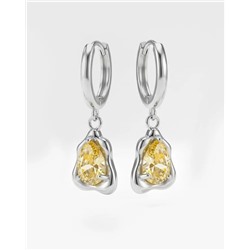 Стильные серьги