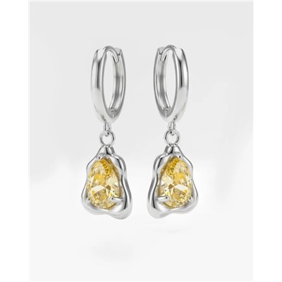 Стильные серьги