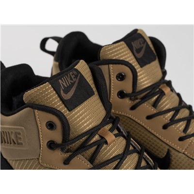 Зимние кроссовки Nike Rivah