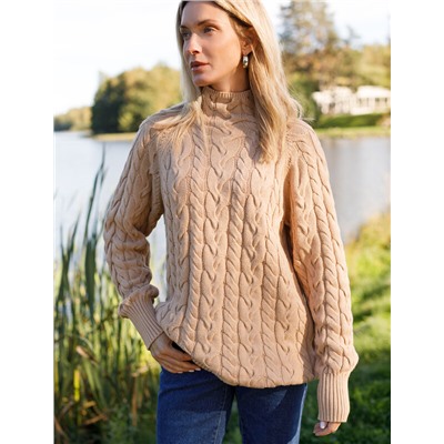 Удлиненный свитер фактурной вязки с узором косы