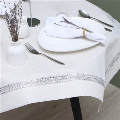 Скатерть «Этель» со стразами, 85×85±5 см, цвет молочный