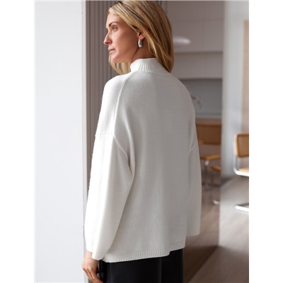 Свитер из пряжи с кашемиром