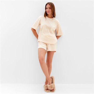 Пижама женская (футболка, шорты) KAFTAN Plushy, размер 48-50, молочная