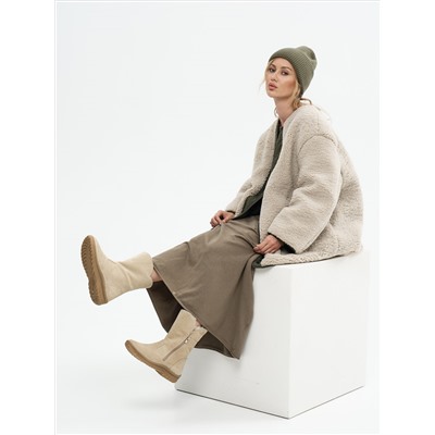 Полусапоги женские бежевые замшевые с замком на литой подошве