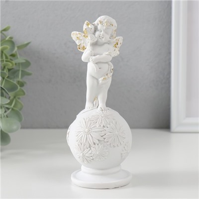 Фигурка полистоун «Белоснежный ангел на шаре с цветами», с золотом, 16×6×6 см