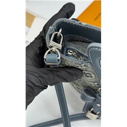 Джинсы #22930992