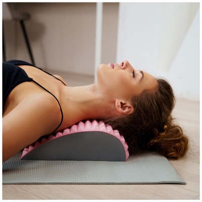 Массажный абмат (Abmat), подушка под поясницу 30×24×9.5 см, цвета МИКС