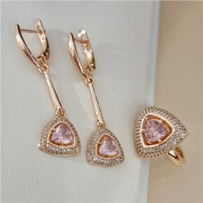 Комплект ювелирной бижутерии коллекция "Дубай" серьги и кольцо 17 р покрытие позолота, вставка: фианиты и цирконы, цвет: розовый и прозрачный, арт.215.621-17